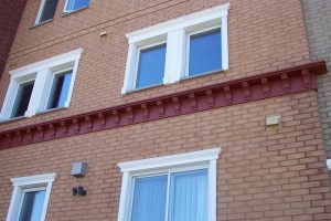 Moulure centrale unie en PVC