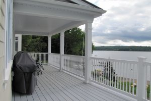 Colonnes et systèmes de rampe en PVC