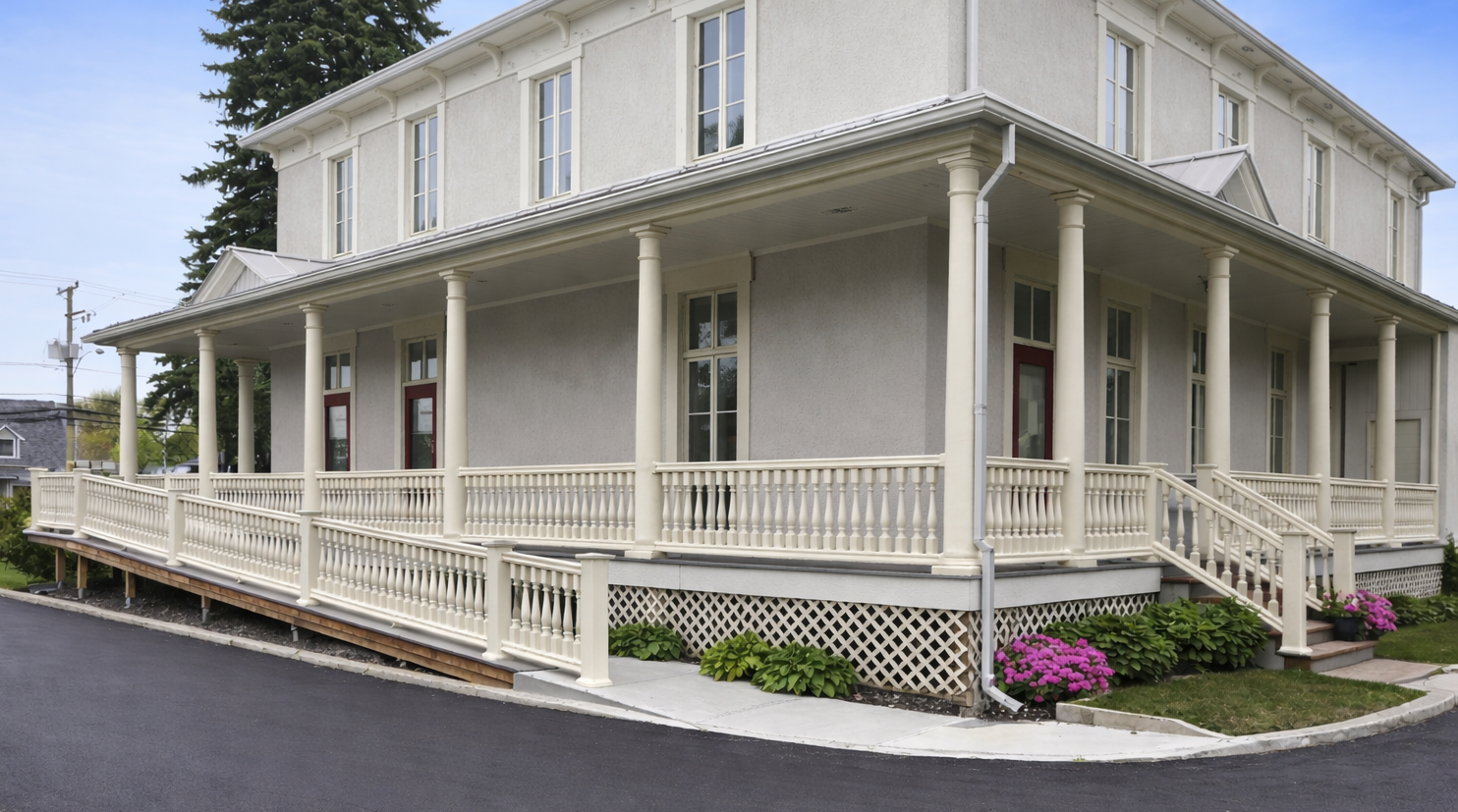 A successful transformation ! St-Jean-Baptiste City Hall